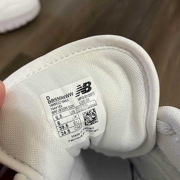 New Balance 550 - Picture 7 of 7